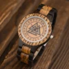 Montre à quartz en bois style Viking